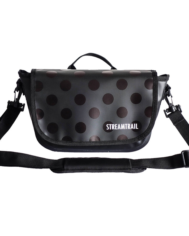 STREAM TRAIL Clam Dot Shoulder Bag