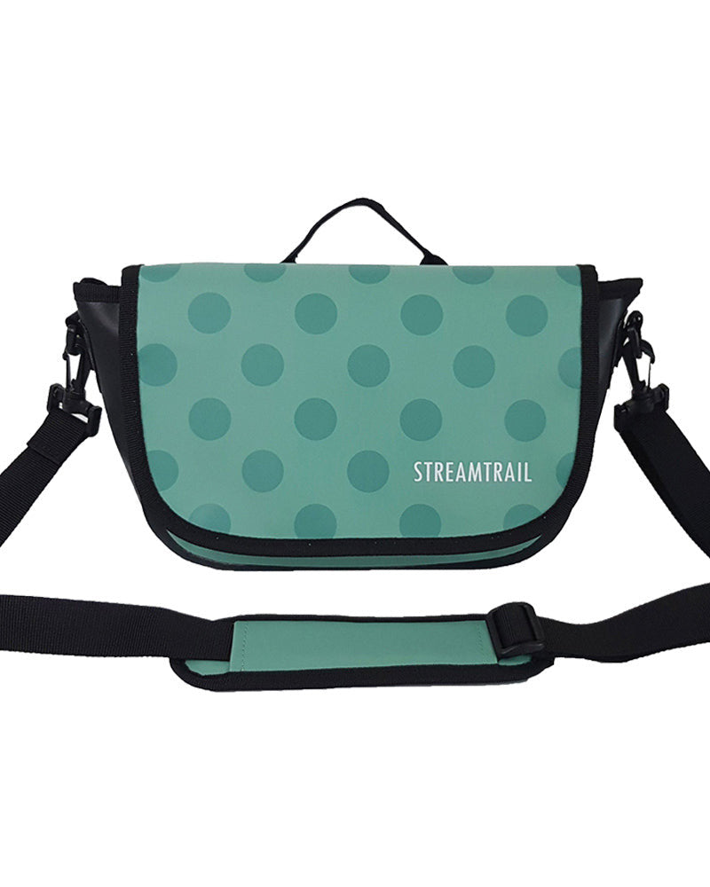 STREAM TRAIL Clam Dot Shoulder Bag