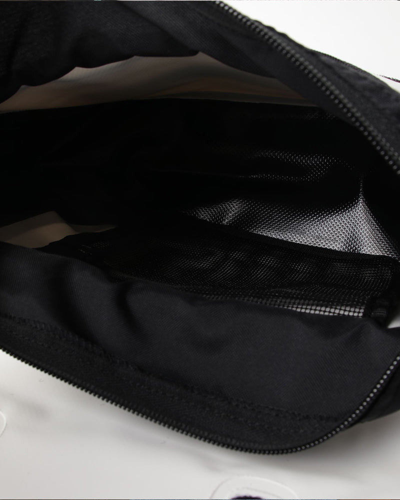 STREAM TRAIL Clam Dot Shoulder Bag