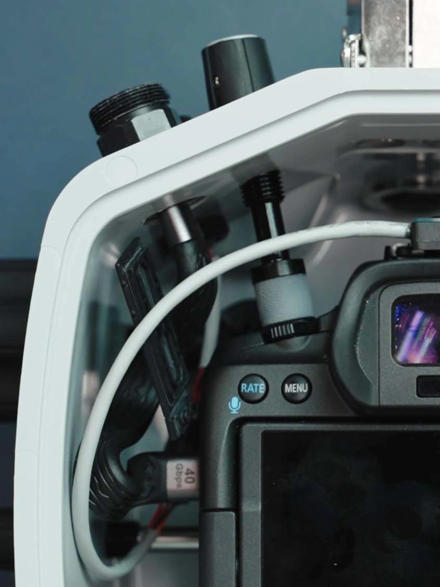 IKELITE USB Charging & Data Transfer Bulkhead for 200DL and 50DL Underwater Housings