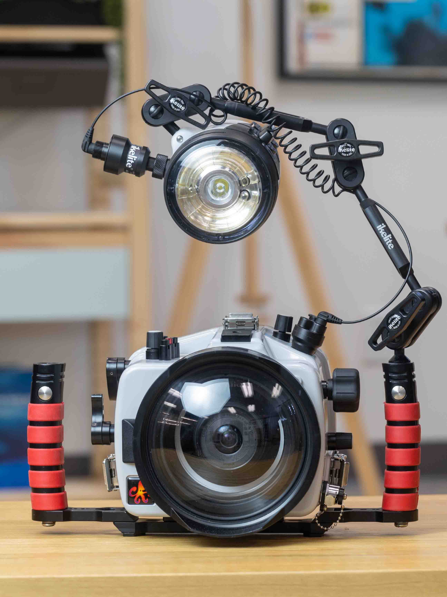 IKELITE Manual Fiber Optic Transmitter (Gen 2) for DL and DLM Underwater Housings