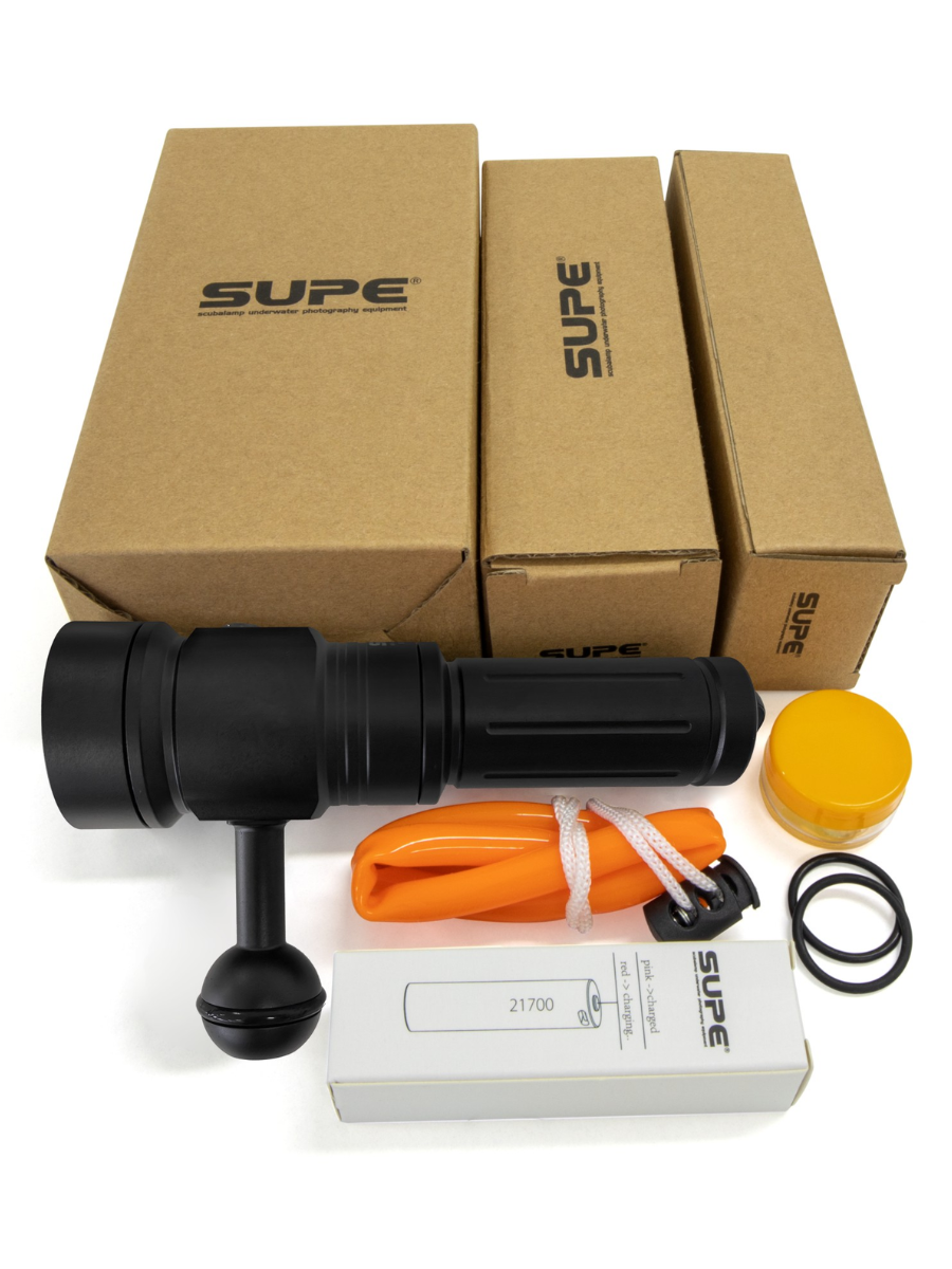 SCUBALAMP SUPE PV22 V3 2000 Lumens Focus Light