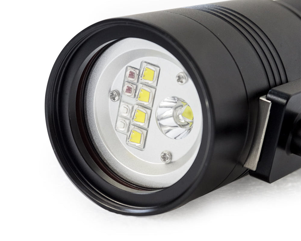 SCUBALAMP SUPE PV32T3000 Lumens Focus & Video Light