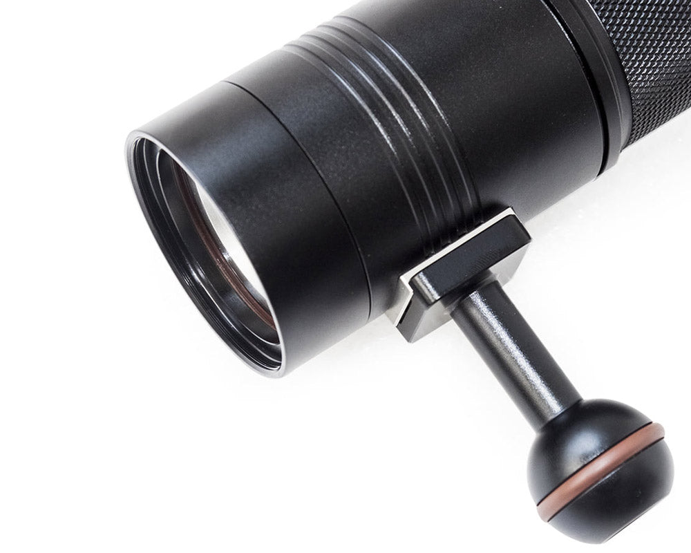 SCUBALAMP SUPE PV32T3000 Lumens Focus & Video Light